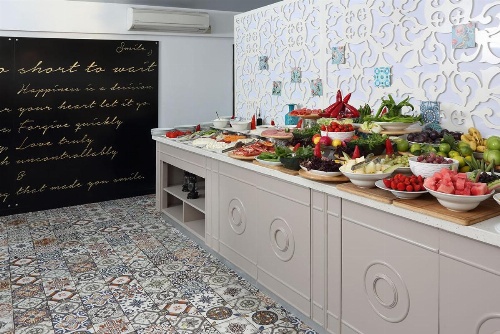 Golden Lake Hotel image 11