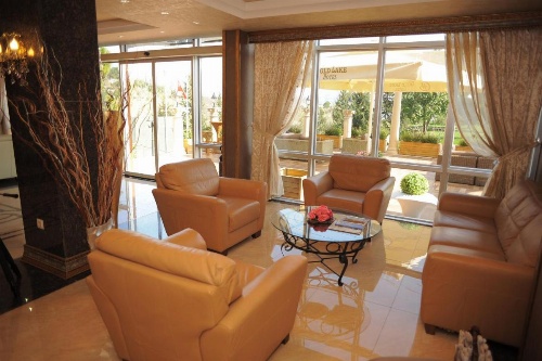 Golden Lake Hotel image 29