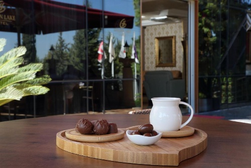 Golden Lake Hotel image 41