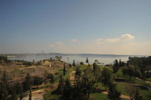 Golden Lake Hotel image 44