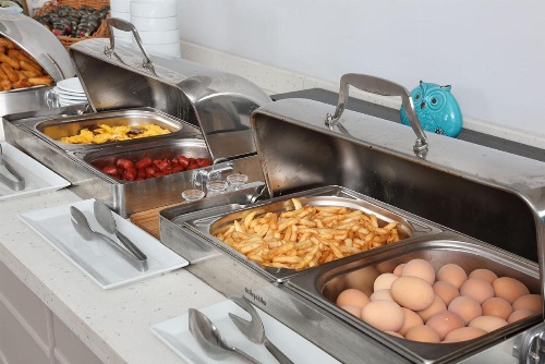 Golden Lake Hotel image 9